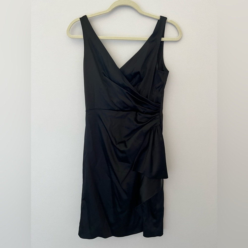 White House Black Market Ruched Dress Size 6